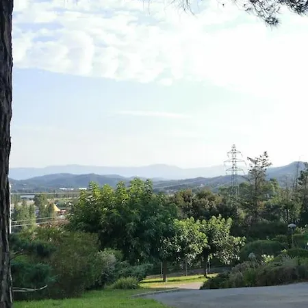 Avec Terrasse En Rez-de-jardin Dans Avec Piscine, Tennis Et Aire De Jeux Apartamento