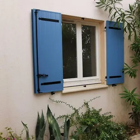 Apartamento Avec Terrasse En Rez-de-jardin Dans Avec Piscine, Tennis Et Aire De Jeux Fréjus